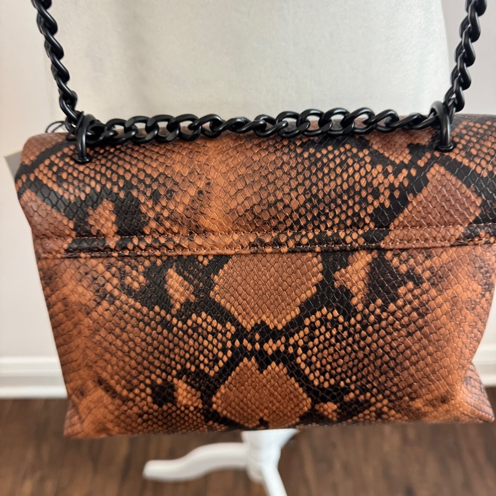 NEW Nicole Miller Brown Black Snakeskin Crossbody Bag Faux Leather - Picture 4 of 8